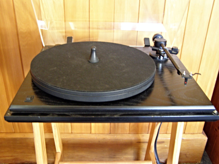 Revolver Belt Drive Turntable Vintage Audio