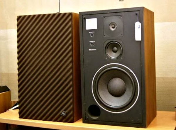 JBL L50
