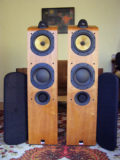 Bowers & Wilkins 704