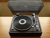 AKAI AP 004 Turntable