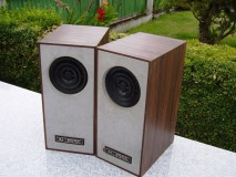 Akai 34 Bass Reflex Speaker System